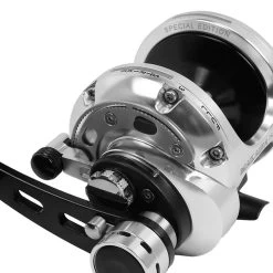 Okuma Makaira SEa Silver Lever Drag Reel -Pro Fishing Shop Makaira 15TII Okuma Casting Reel 4 1000x1000 6b8363d4 ee1b 48ab 8f73 0c47825663e3 52006.1690931688